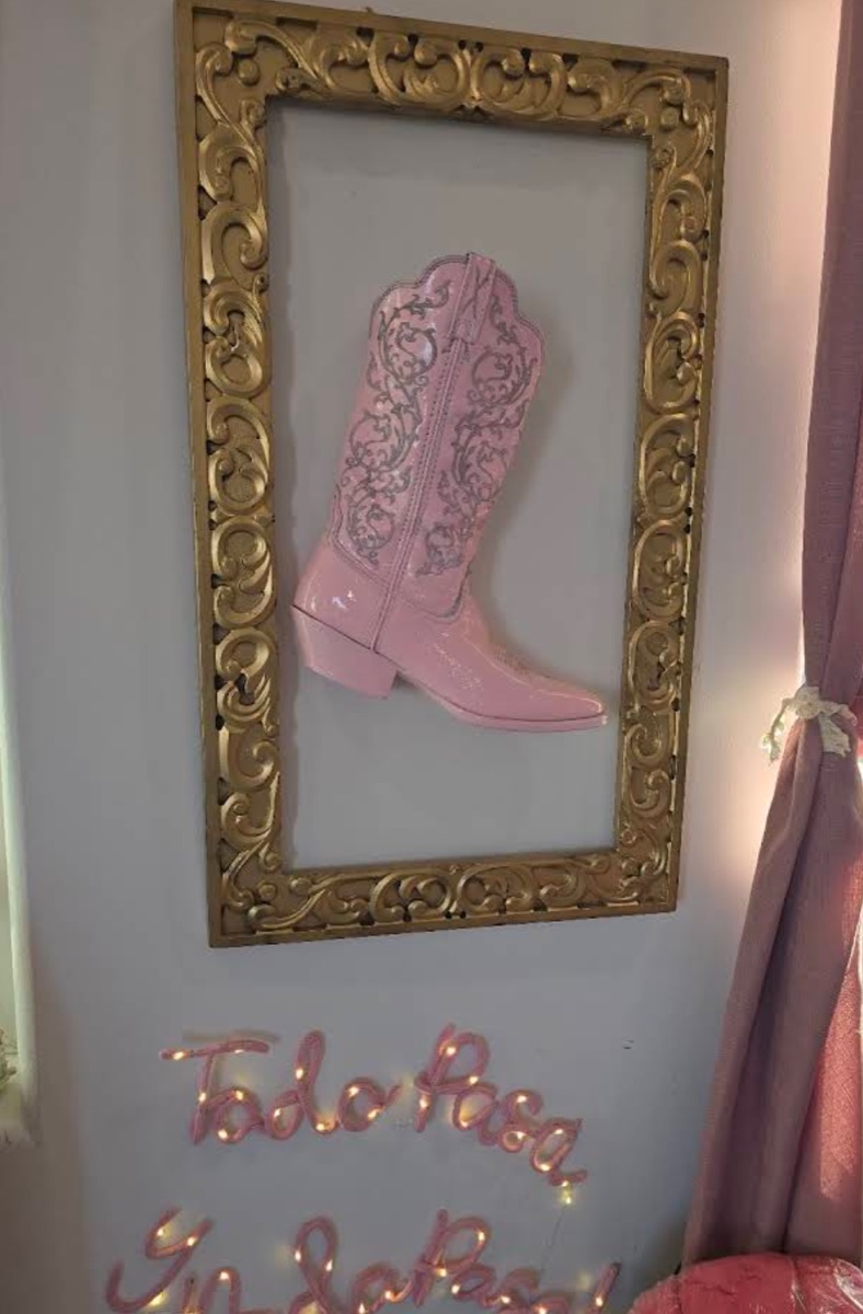 Pink cowboy boot decor in gold frame